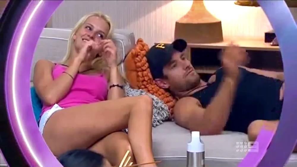 Big Brother 10-52