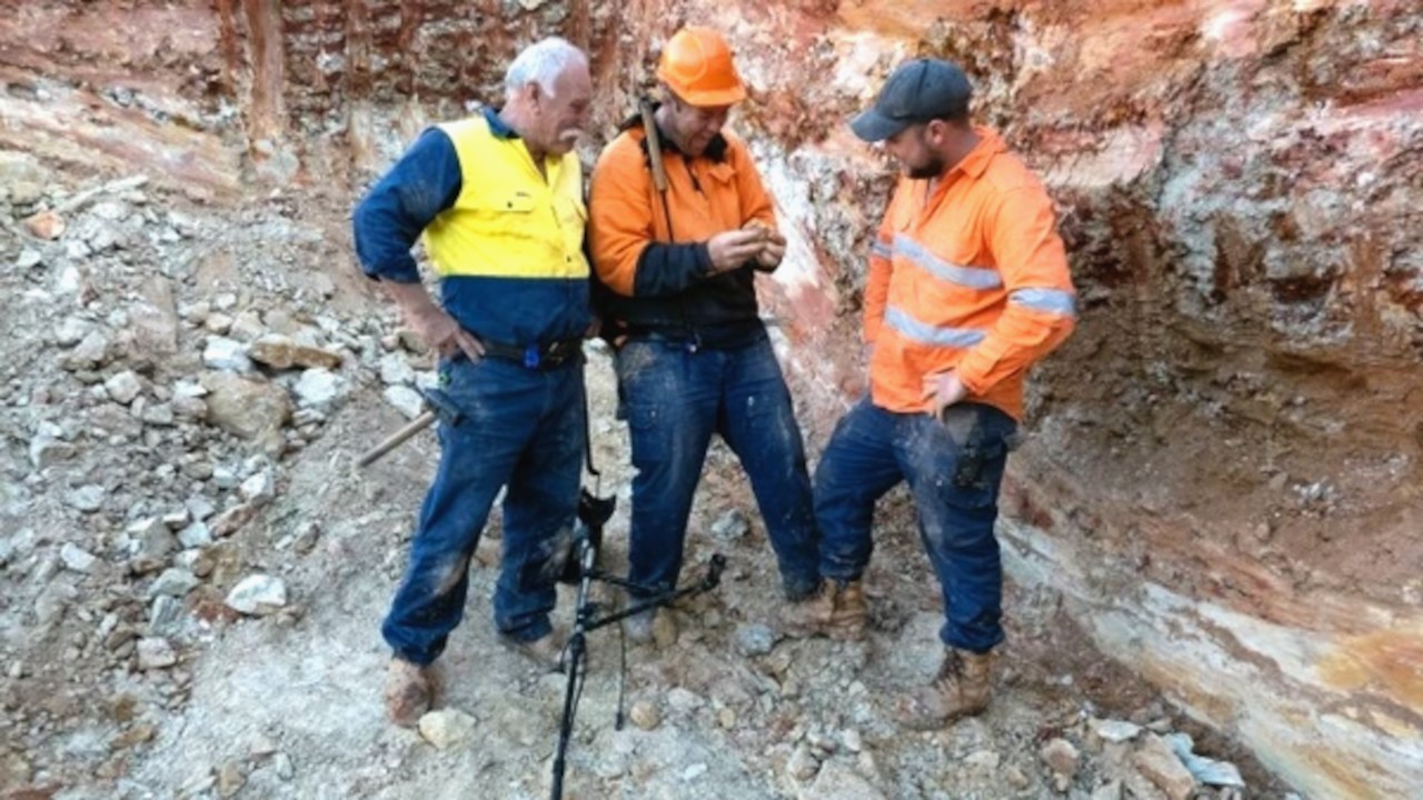 Aussie Gold Hunters 6-4