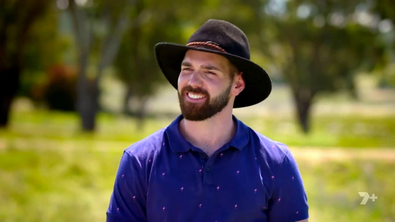 Farmer Wants A Wife 11-2