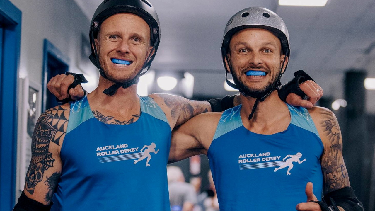 Jono and Ben: Good Sports 1-4
