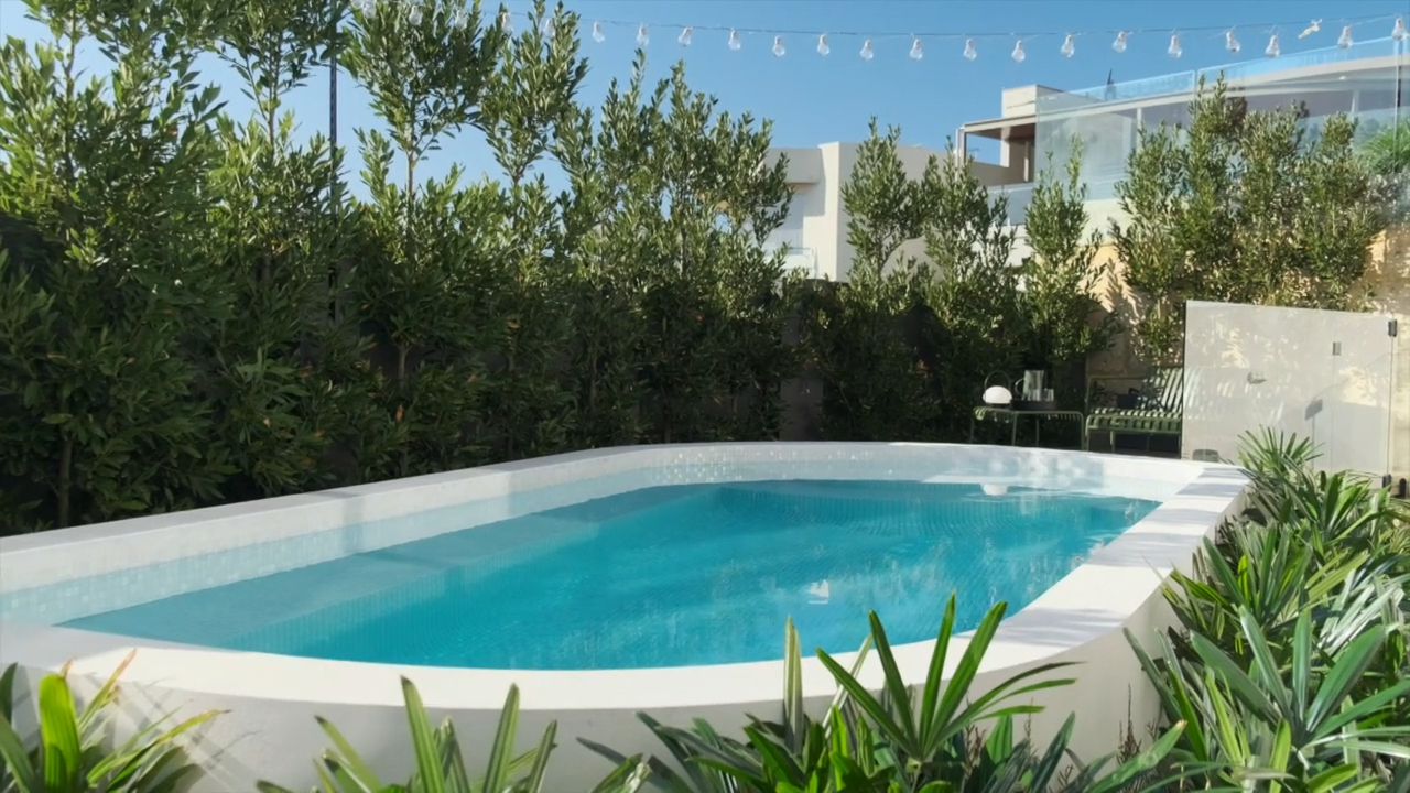 Australia’s Best Pools 1-8