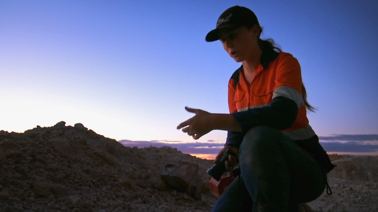 Outback Opal Hunters 10-11