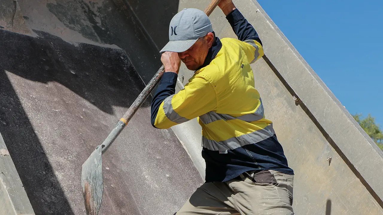 Outback Opal Hunters 12-11