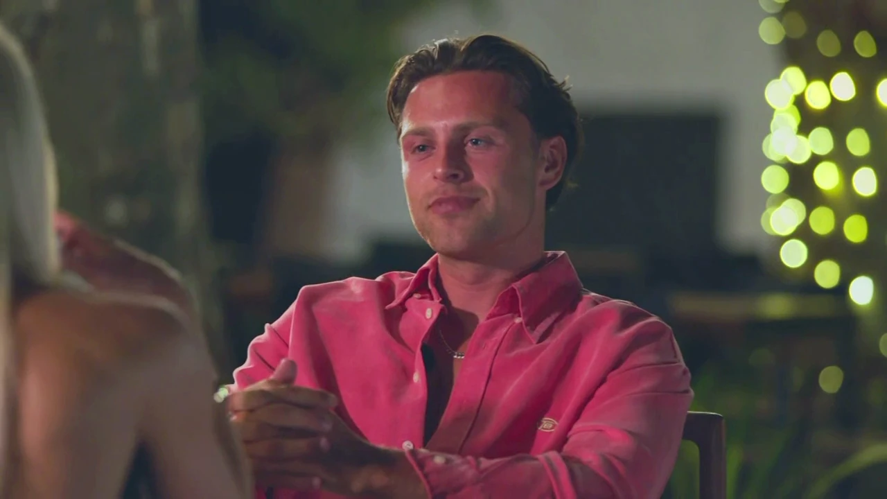Love Island 2-28