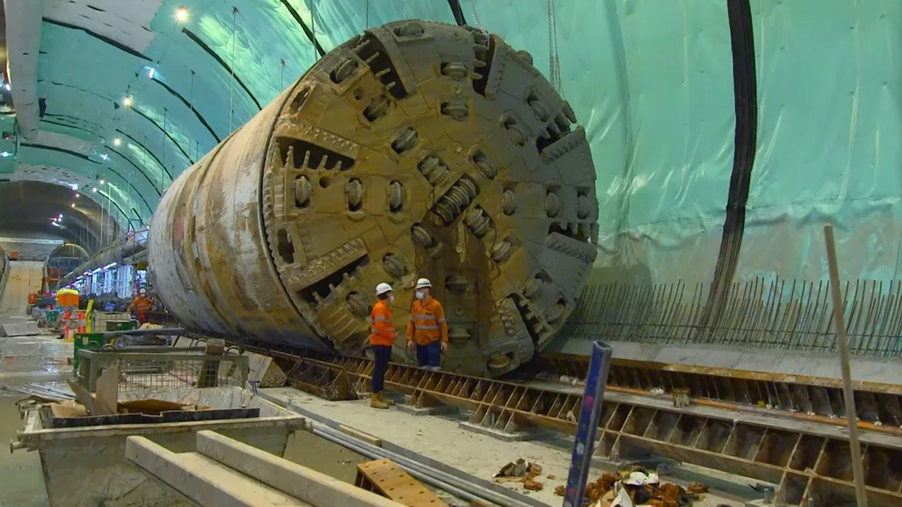 Sydney’s Super Tunnel 1-1