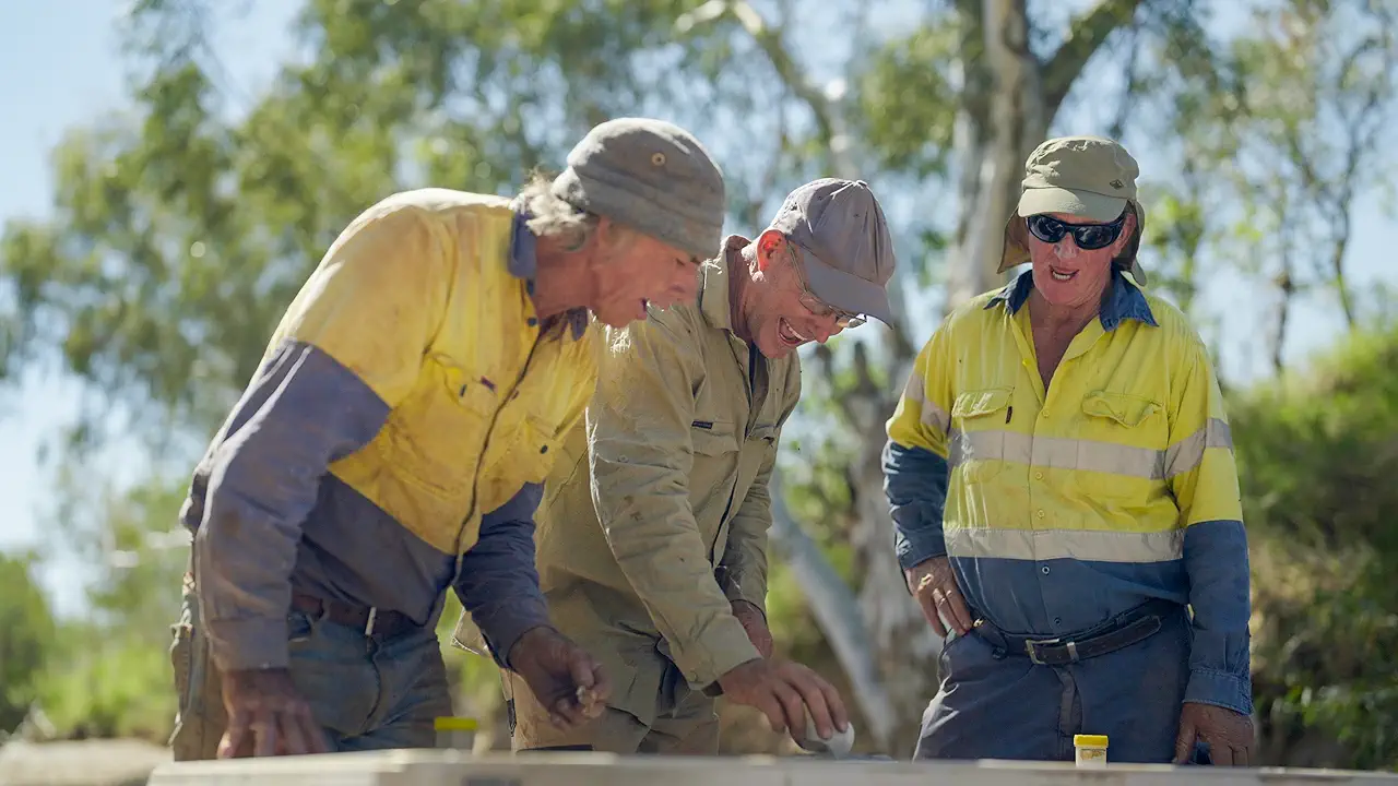 Aussie Gold Hunters 10-11