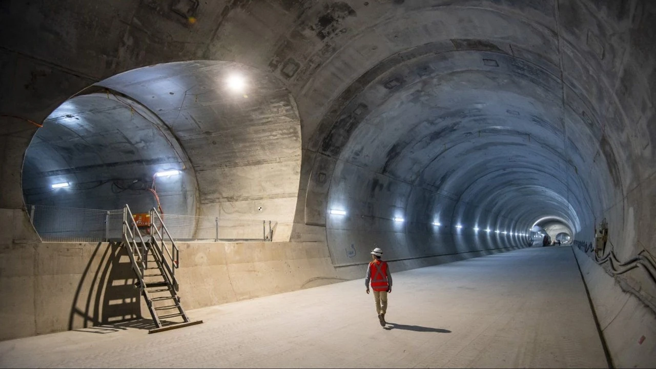 Sydney’s Super Tunnel 2-1